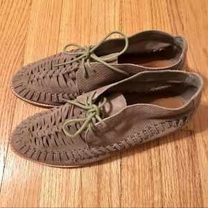 Dolce Vita Fio suede chukkas